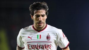 Sandro Tonali triste in campo - Sportincampo.it