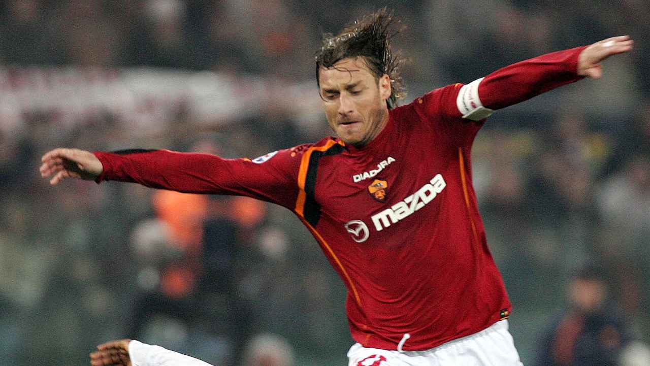 Francesco Totti ai tempi della Roma - Sportincampo.it