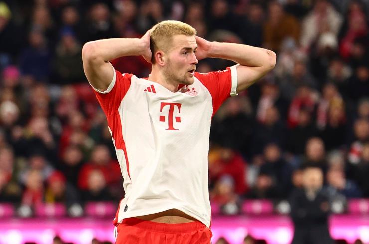 Matthijs de Ligt in campo con la maglia del Bayern Monaco - foto ANSA - Sportincampo.it