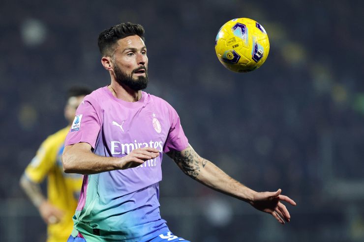 Olivier Giroud in campo con la maglia del Milan - foto ANSA - Sportincampo.it