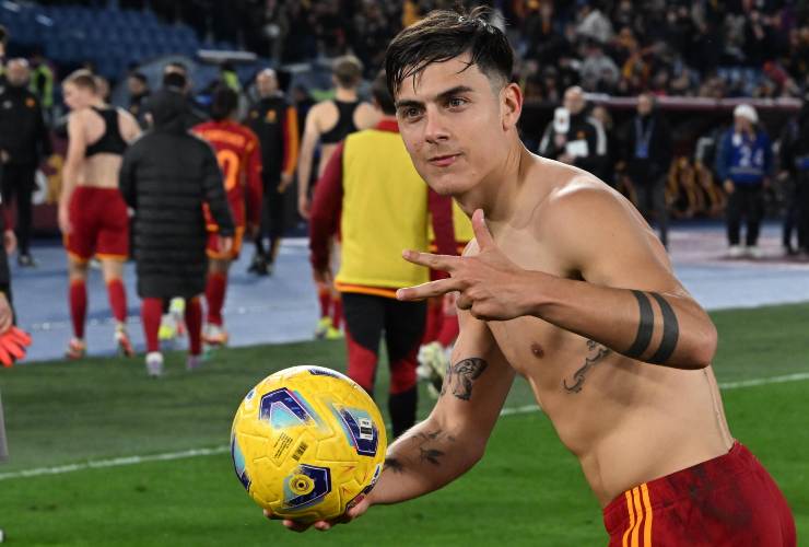 Paulo Dybala sorride dopo aver segnato i tre gol contro il Torino - foto ANSA - Sportincampo.it